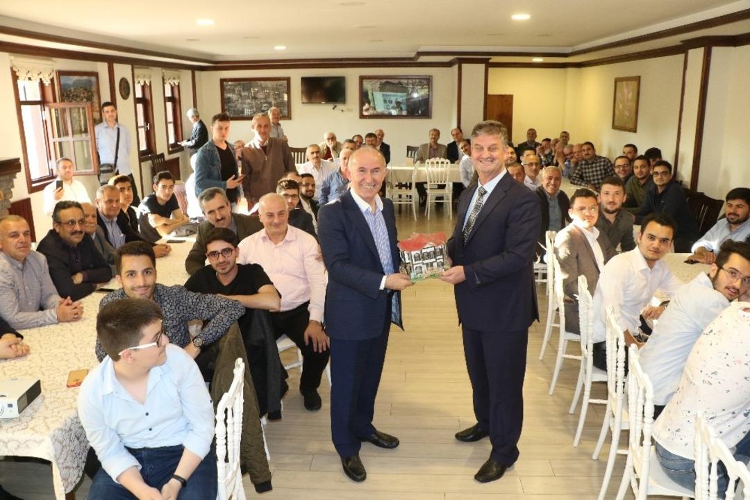 İhlas Vakfı &ouml;ğrenci evlerinde mezuniyet coşkusu yaşandı