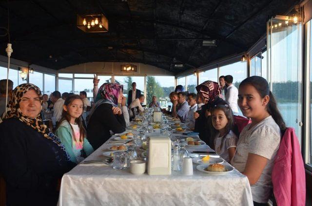 Başkan Yaman, AK Parti teşkilatıyla iftarda buluştu