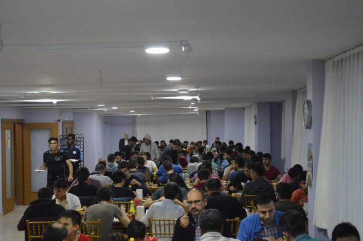 Sıla Öğrenci Yurdu’ndan iftar programı G3