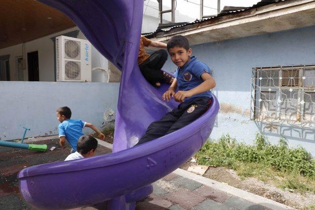 Gaziantep’te 50 kırsal mahalleye çocuk oyun grubu