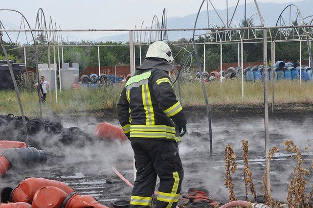 Turşu fabrikasında yangın