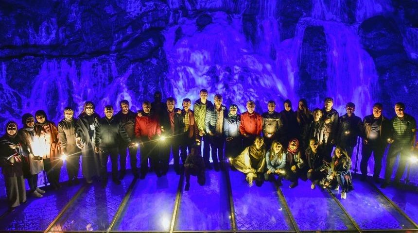 G&uuml;m&uuml;şhaneli dağcılar 40 g&ouml;zeli şelalede iftar yaptı