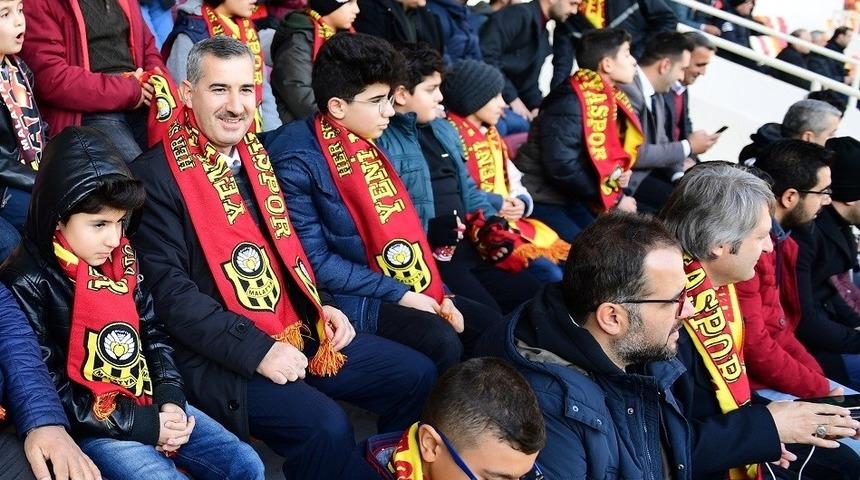 &Ccedil;ınar&rsquo;dan Yeni Malatyaspor&rsquo;a tebrik