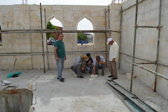 Besni Küçük Sanayi Sitesi Camisine destek bekleniyor