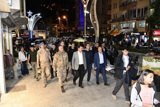 Vali Akbıyık, Hakkari İl Özel İdare çalışanları ile iftarda buluştu