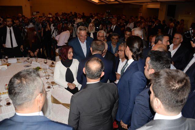 Davutoğlu: Türk'lerin ve Kürt'lerin meseleleri ortaktır