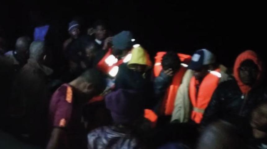 Kuşadası polisinden kaçak göçmen operasyonu