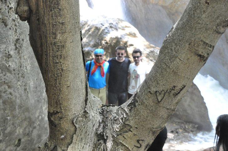 Huzur ortamının sağlanmasıyla Derecik’in güzellikleri keşfediliyor G5