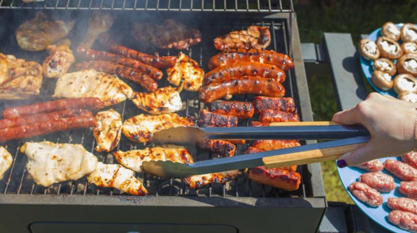 Çok daha lezzetli mangal pişirmenize yardımcı olacak 8 ipucu
