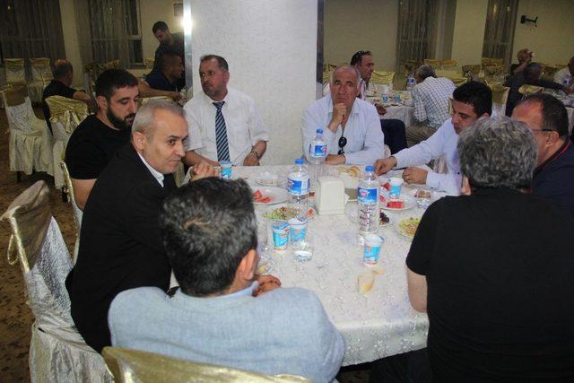 CHP İl Başkanı Kiraz basın mensuplarıyla iftarda bir araya geldi