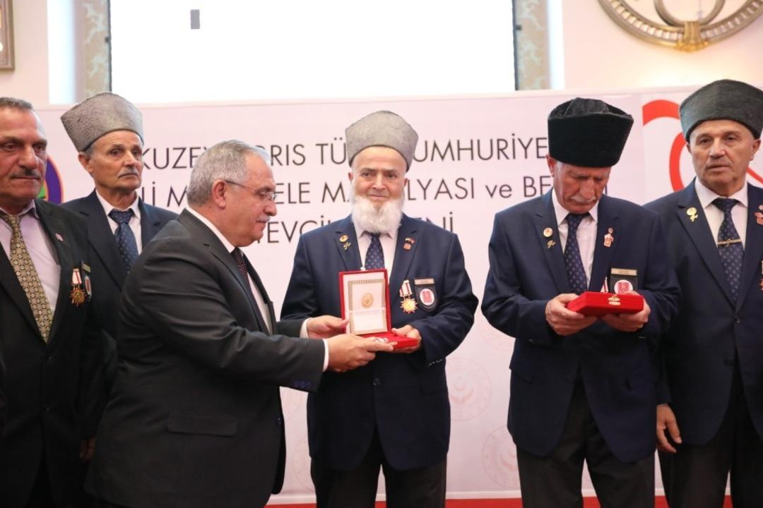 Kıbrıs Gazilerine Milli M&uuml;cadele Madalyası ve Beratı verildi