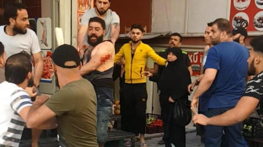 Esenyurt'ta satırlı bıçaklı kavga!