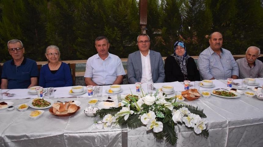 Vali Deniz, Turgutlu’da STK temsilcileri ile buluştu