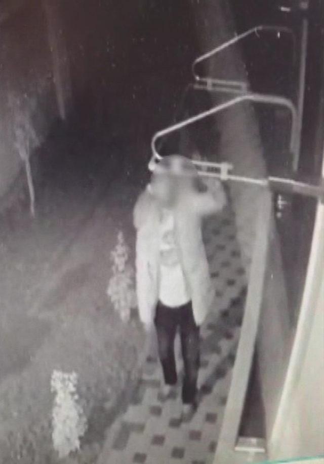Evlere pencerelerden giren hırsızlar oturdukları rezidansta yakalandı