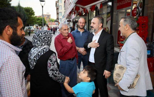 Başkan Ercan Mahalle Komisyon Başkan ve üyeleriyle iftar yaptı