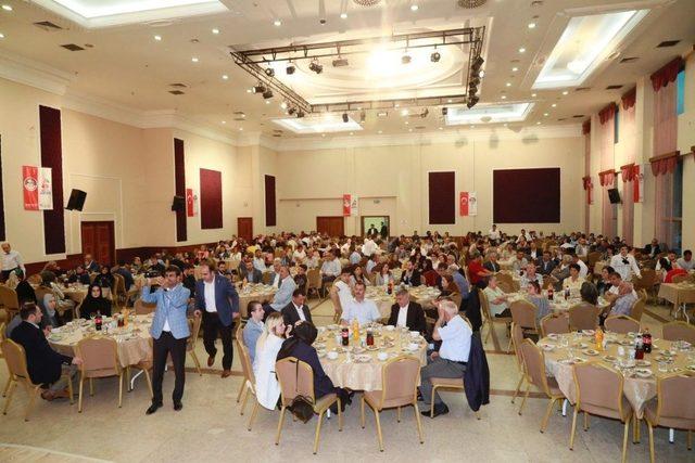 Başkan Söğüt, muhtarlarla iftarda buluştu