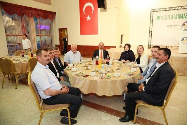 Başkan Söğüt, muhtarlarla iftarda buluştu