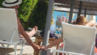 Cem Özer eşinin arkadaşıyla el ele görüntülendi! Açıklaması şaşkına çevirdi