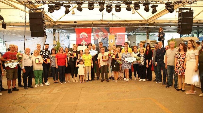 Karşıyaka’nın en güzel balkon ve bahçeleri ödül getirdi