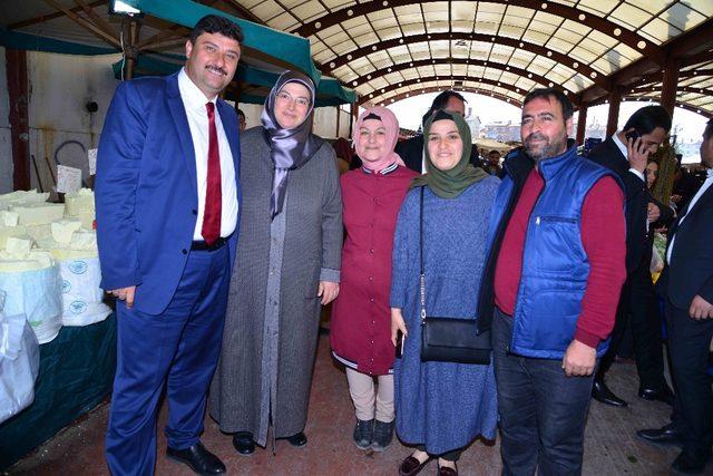 Köyde yaşayan vatandaşları sevindirecek hizmet