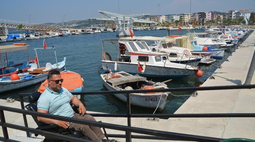Aliağa balıkçı tekne barınağına engelli rampaları
