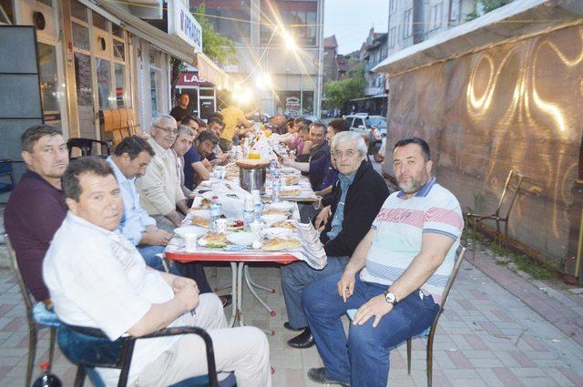 Günlüce köylülerin Tavşanlı’da iftar birlikteliği