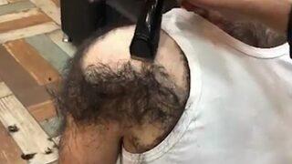 Türk berberin videosu dünya çapında fenomen oldu!