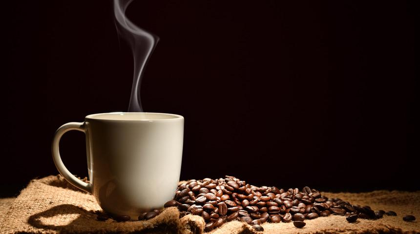 Fincanı 75 dolardan satılan kahve &ccedil;elik kasada saklandı