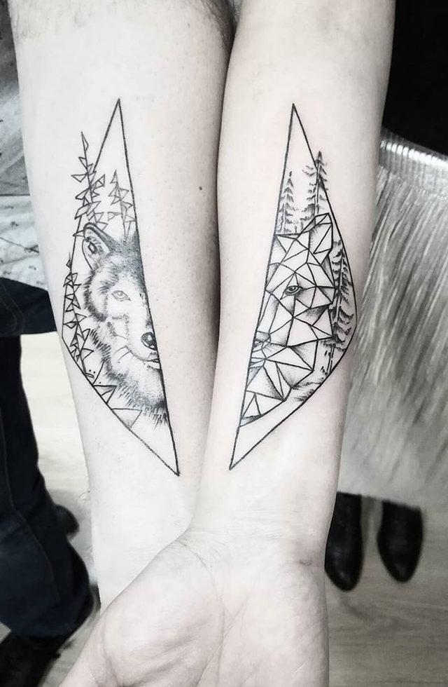 matching-tattoo-ideas-45-5ce54054b4c52__700