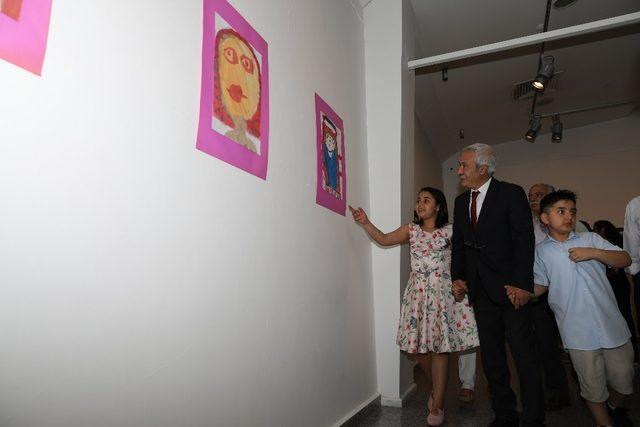 Mızraklı, sanat galerisini yeniden hizmete açtı