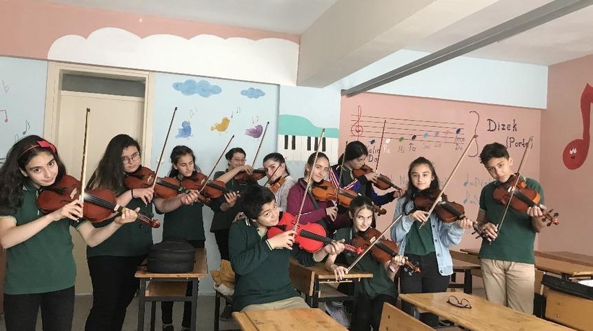 K&uuml;&ccedil;&uuml;k kemancılar konser verecek