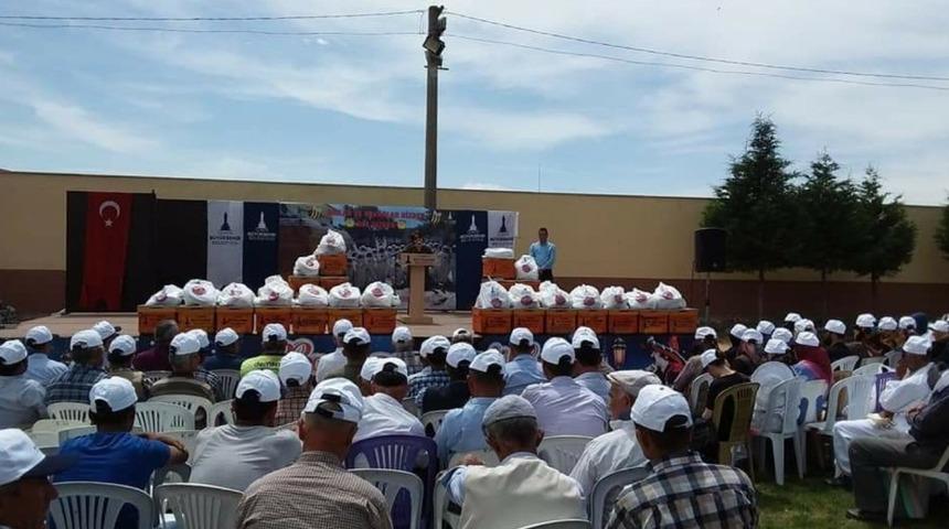 Bergamalı arıcılara kovan desteği