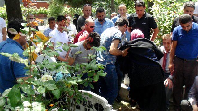 5'inci kat penceresinden düşen minik Ali, toprağa verildi