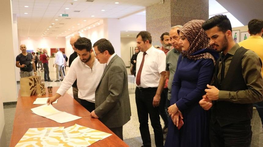 İn&ouml;n&uuml; &Uuml;niversitesinde yıl sonu sergisi d&uuml;zenlendi