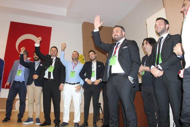 Altay&rsquo;da Ekmek&ccedil;ioğlu g&uuml;ven tazeledi 1