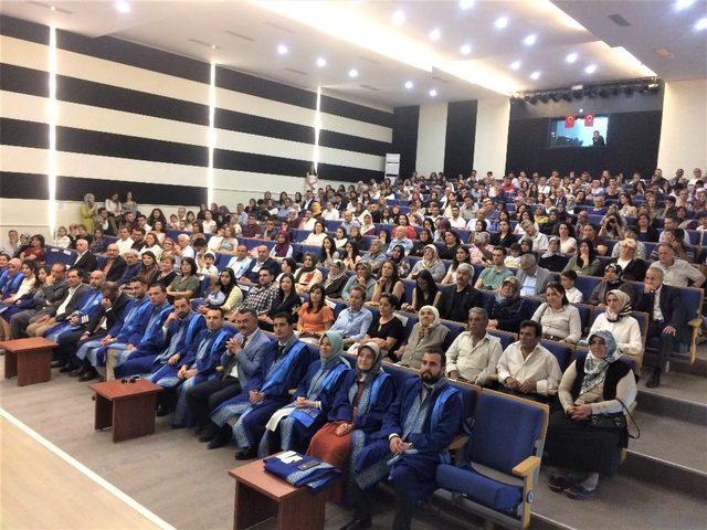 Tavas MYO’da mezuniyet heyecanı