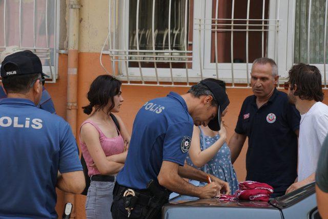 Ambulans şoförü olay yerine gidince evinin yandığını gördü