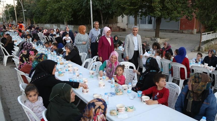 Başkan G&uuml;der iftarını Hanımın&ccedil;iftliği&rsquo;nde a&ccedil;tı
