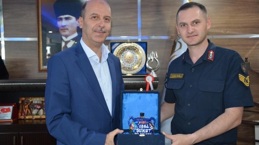 Karaadilli Jandarma Komutanı Demircioğlu&rsquo;ndan Başkan Bozkurt&rsquo;a veda ziyareti