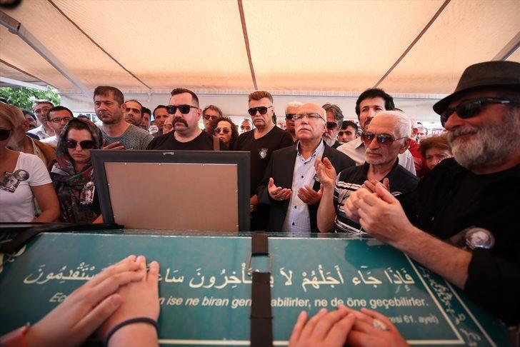 Eşref Kolçak son yolculuğuna uğurlandı G3