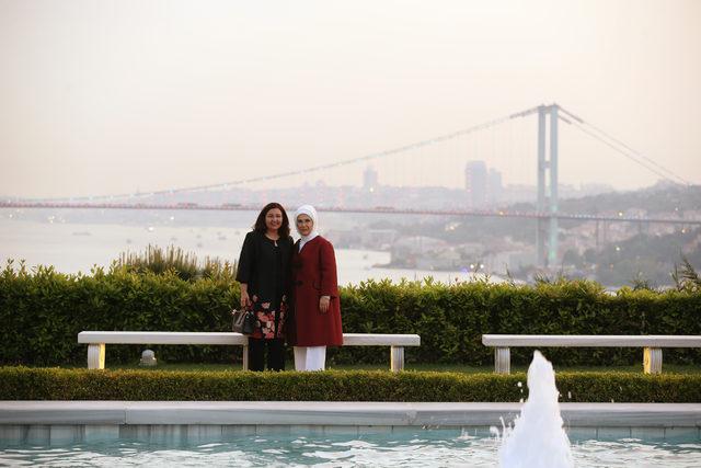 Emine Erdoğan Irak Cumhurbaşkanının eşi Serbagh Salih'i Vahdettin Köşkü ve botanik bahçesini gezdirdi