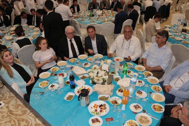 İl protokolü Büyükşehir Belediyesi’nin iftarında buluştu G5