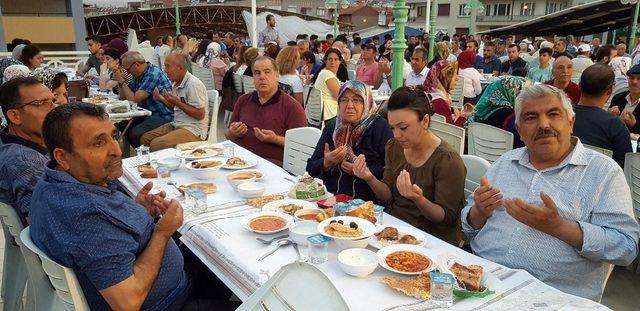 Nazilli’de yaşayan Afyonlular iftarda buluştu