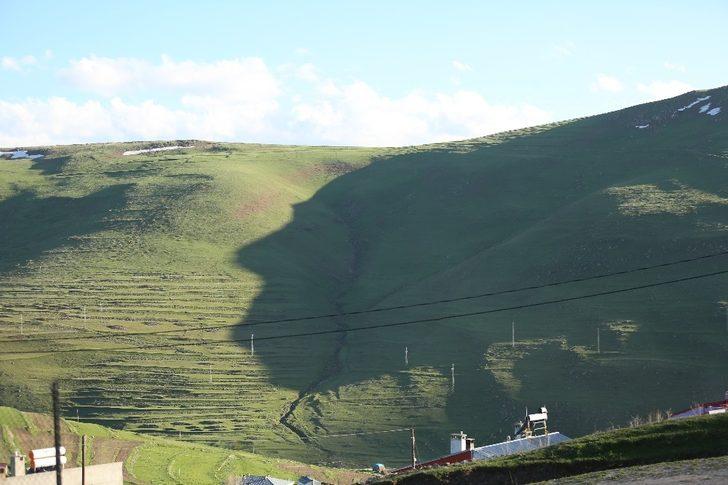 Ardahan’da ‘Atatürk Silueti’ görülmeye başlandı G4