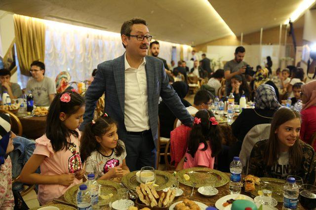 Başakşehir Belediyesi'nden yetim çocuklar ve ailelerine iftar