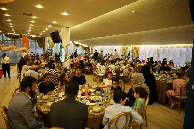 Başakşehir Belediyesi'nden yetim çocuklar ve ailelerine iftar