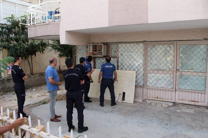 Depoda mahsur kalan yavru kedi polisi alarma geçirdi G4