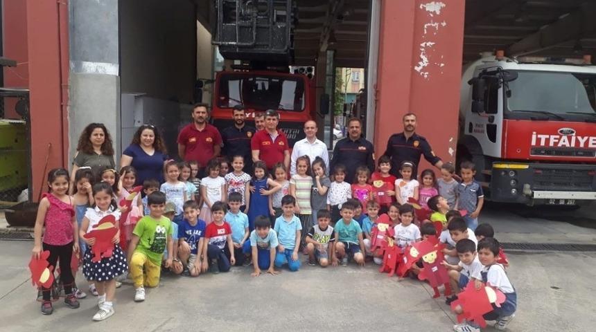 Minikler itfaiyeciliğe merak saldı