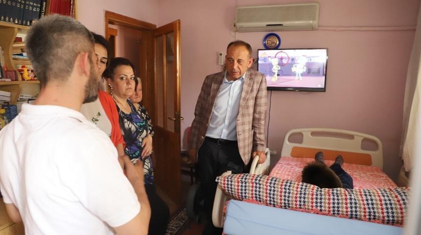 Başkan Akın&rsquo;dan engelli Tekin Can&rsquo;a yardım eli