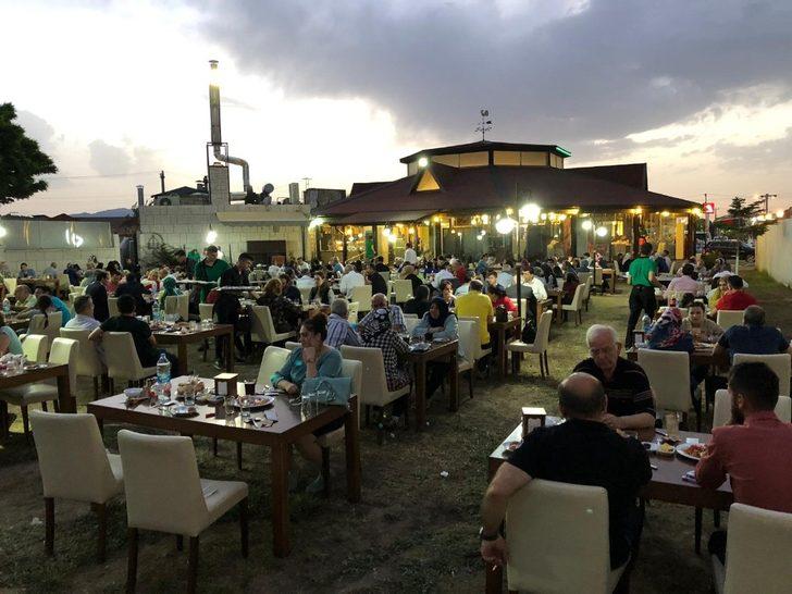 Azerbaycan Cumhuriyetinin 101. yılı Turgutlu’da kutlandı G2